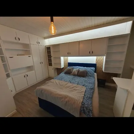 Zentral Neudorf 3 Apartment